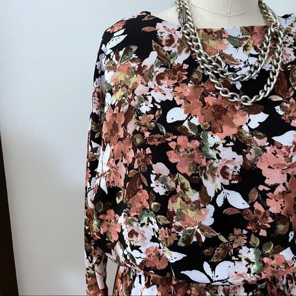 EllumiNation Cinched waist Printed Dress - Picture 4 of 6